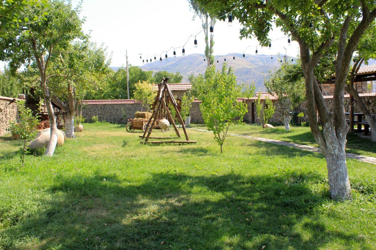 Garni Hinyard Hotel Exterior photo