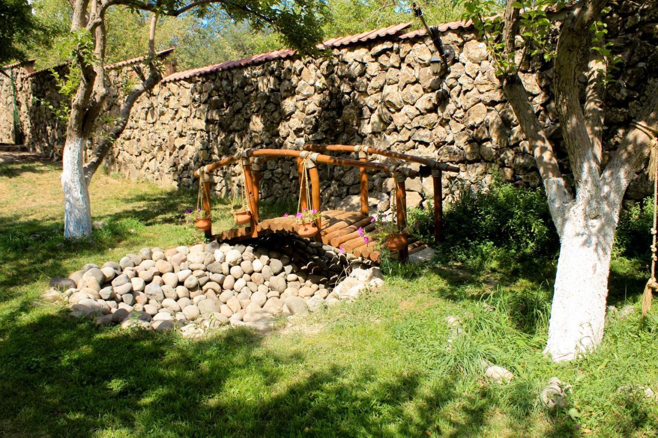 Garni Hinyard Hotel Exterior photo